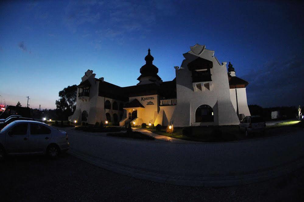 Hotel Kasztel Rzezawa Exterior photo